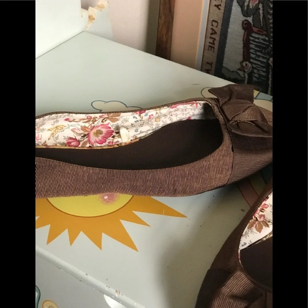 MIX IT CHOCOLATE FLATS BOW LIKE NEW